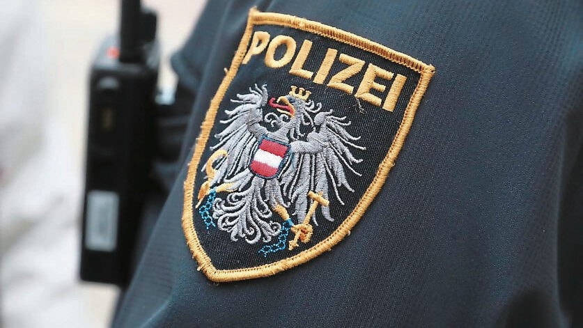 Ermittlungserfolg - Drogenbande hatte auch Waffen und NS-Devotionalien