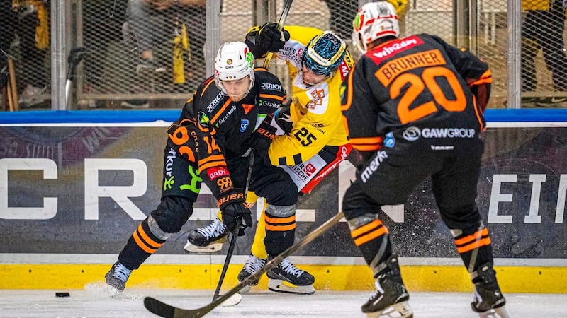 Nationalteamverteidiger Kilian Zündel (l.) ist nach langer Verletzungspause wieder einsatzbereit. (Bild: GEPA/GEPA pictures)