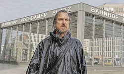Die deutsch-französische Produktion „Das Licht“ mit Lars Eidinger eröffnet am Donnerstag die ...
