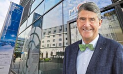 In einem Brief an den Landeshauptmann bietet Architekt Christoph Achammer dem Land seine Hilfe ...