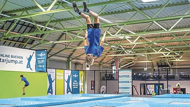 Around 1500 visitors come to the "Star Jump" trampoline hall in Oberwart every week (Bild: Husbauer Norbert)