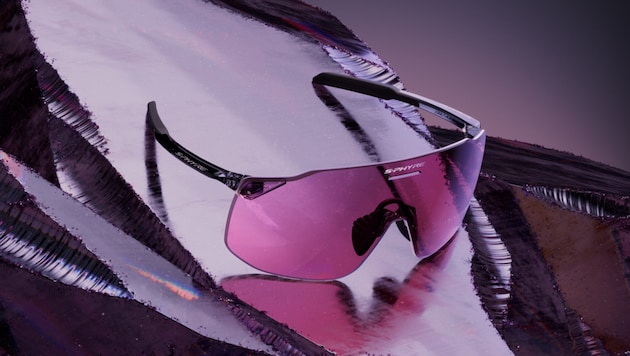 Die neue S-PHYRE SL Fahrradbrille von Shimano mit neuer Ridescape-Technologie. (Bild: Shimano)