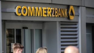 Die italienische Großaktionärin kritisiert das Geschäftsmodell des Konzerns scharf.