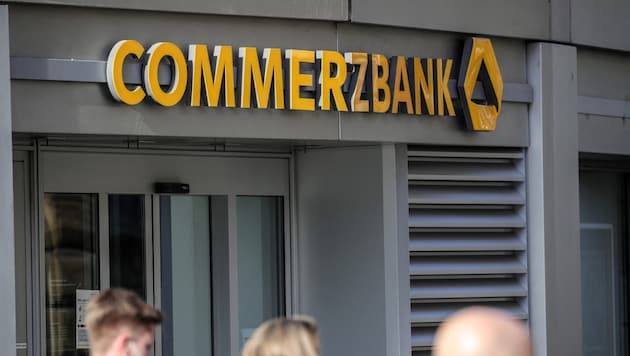 Die italienische Großaktionärin kritisiert das Geschäftsmodell des Konzerns scharf.