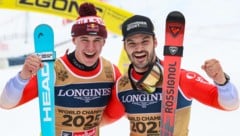 Franjo von Allmen stellt klar, dass auch sein Teamkollege Loic Meillard nicht ungeschoren davonkommt ... (Bild: GEPA)