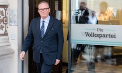 Für ÖVP Wien-Chef Karl Mahrer wird es jetzt, wenige Wochen vor der Wien-Wahl, ernst.