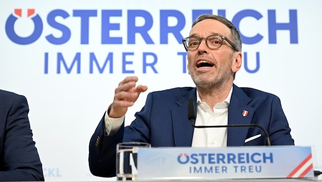 FPÖ leader Herbert Kickl resigned his mandate to form a government last week. Since then, he has been firing back against the ÖVP and SPÖ. (Bild: APA Pool/APA/HELMUT FOHRINGER)