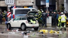 Nach dem Anschlag auf eine Demonstration in München sind jetzt die ersten Todesopfer zu beklagen. (Bild: AFP)