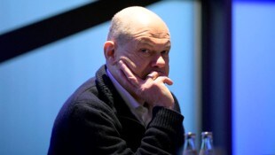 Olaf Scholz hat am Rande einer Geburtstagsfeier mit seinen Äußerungen über einen CDU-Politiker ...