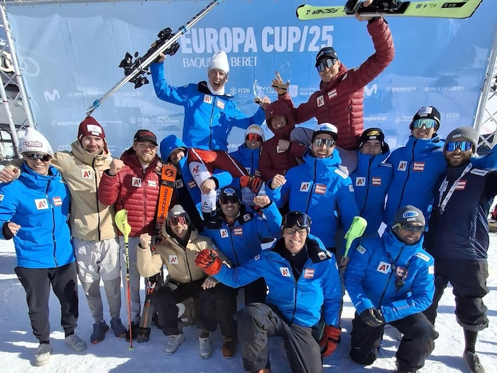 Oscar Heine (oben, li.) wurde von den Europacup-Kollegen in Spanien gefeiert.