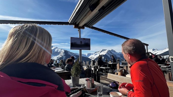 Die Fans auf der Hütte mussten schmerzhaft miterleben,...