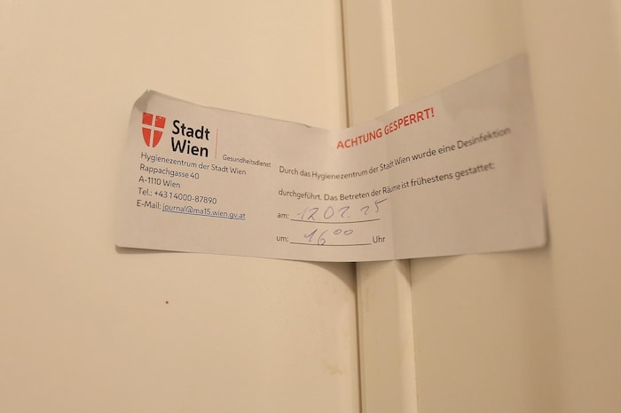 Die Wohnung ist behördlich gesperrt.