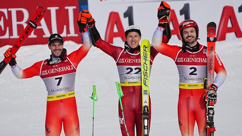 The RTL podium: Raphael Haaser (center) ahead of Thomas Tumler (left) and Loic Meillard (right). (Bild: Pail Sepp)