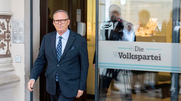 Im Dezember 2021 übernahm Karl Mahrer die Wiener Volkspartei. Nach dem Rückzug von ...