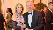 Christine und Karl Mahrer sind gerne auf dem Tanzparkett unterwegs. Nun landen sie gemeinsam auf ...