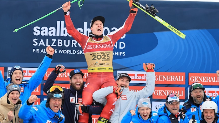 Raphael Haaser sensationally won the gold medal in the giant slalom!