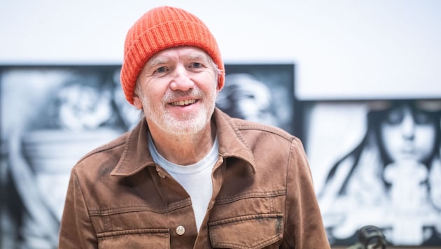 Star-Fotograf Anton Corbijn bei der Eröffnung seiner Ausstellung „Favourite Darkness“ im Wiener Kunstforum.  (Bild: APA/GEORG HOCHMUTH)