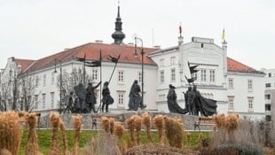Geld, Demokratie, Einsparungen: Um das Rathaus in Tulln tobt derzeit ein heftiges Polit-Gefecht.