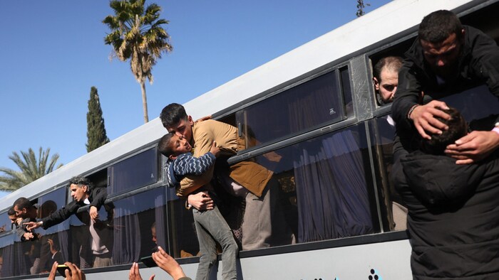 Vier Busse sind bereits im Gazastreifen angekommen.