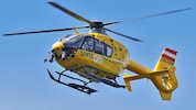 Die Verletzte wurde mit dem Notarzthubschrauber in die Innsbrucker Klinik geflogen (Symbolbild).