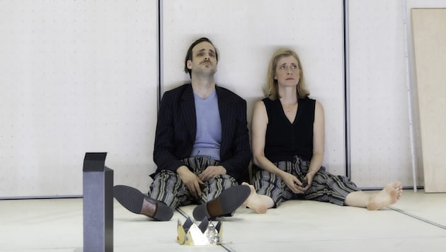 "Egal": A festival of actors with Michael Waechter and Caroline Peters (Bild: Burgtheater/ (c) Monika Rittershaus)