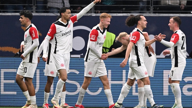 Victory, three points, third place secured - a perfect day for Frankfurt Eintracht ... (Bild: AFP or licensors)