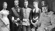 Der strenge Kaiser Franz Joseph (ganz rechts). Links von ihm: Schwiegertochter Stephanie, Sohn ...