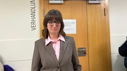 Hebamme Margarete W. war in Wien angeklagt, der Veröffentlichung des unverpixelten Bildes hat ...