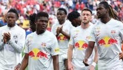 Oumar Solet (ganz rechts) rechnet mit seinem Ex-Klub Red Bull Salzburg ab. (Bild: GEPA)