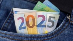 Die „Krone“ listet auf, wie hoch die typischen Einkommen von Frauen und Männern, Akademikern und ...