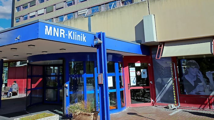 Der Täter war früher schon wegen Betrugsdelikten im Krankenhaus aufgefallen.