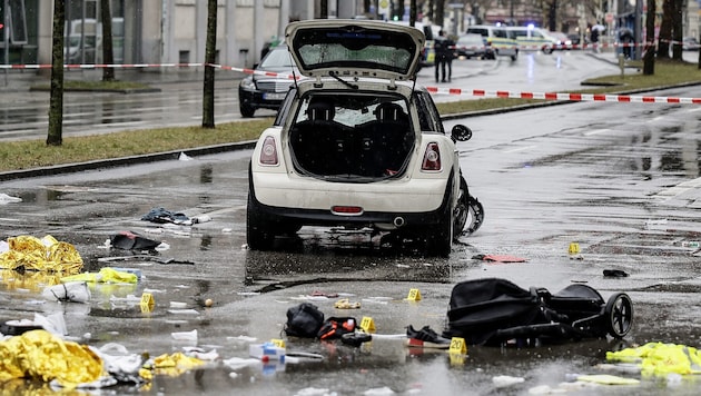 A child (2) and his mother died in the attack in Munich. A few days later, a Syrian in Carinthia killed a 14-year-old and critically injured others. (Bild: RONALD WITTEK)