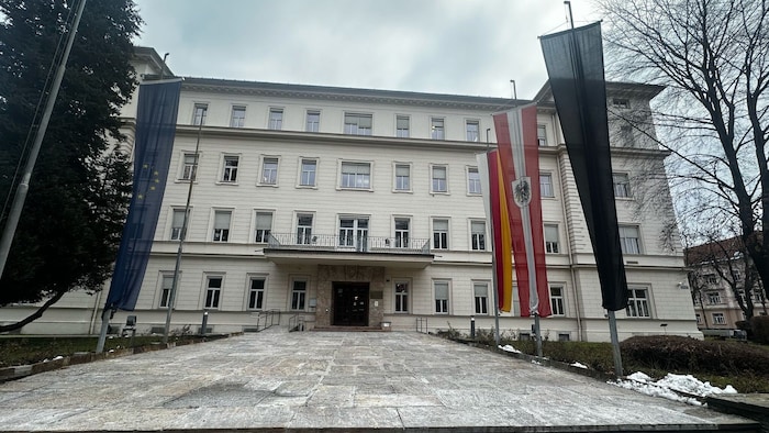 Der Sitz der Kärntner Landesregierung. In deren Systeme drangen die Hacker 2023 ein.