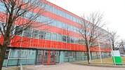 Das Gebäude des ehemaligen Rechenzentrums am Innsbrucker Südring soll neues „Tirol-Haus“ werden. ...