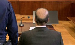 Der Angeklagte am Dienstag im Landesgericht Wiener Neustadt. 