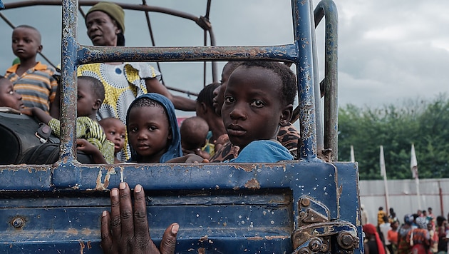 Congolese refugees who have made it across the border into neighboring Burundi. (Bild: APA/AFP)