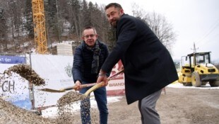 Rosewood-Direktor Andreas Pade (re.) und Jagdhof-Direktor Fred Smits: Ihre Mitarbeiter ziehen ...