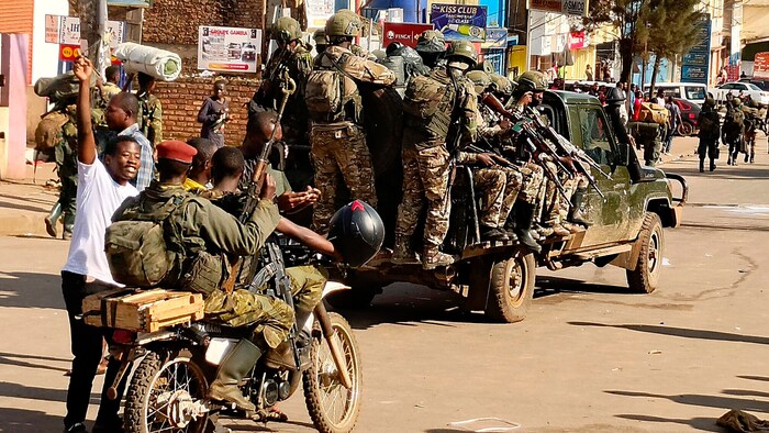M23-Rebellen nach der Übernahme der Stadt Bukavu