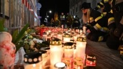 Rund 4000 Menschen trauerten in Villach. (Bild: Evelyn Hronek)