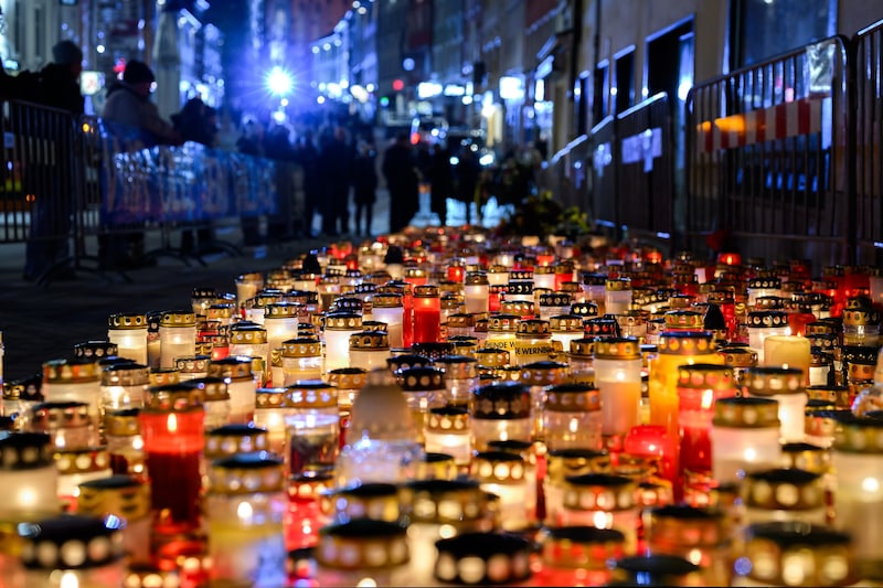 Fünf Opfer wurden bei dem Terror-Anschlag zum Teil schwer verletzt – ein 14-jähriger Bursch starb. (Bild: EPA)