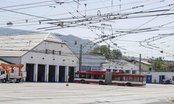 Seit 2024 dürfen in den Werkstätten der Salzburg Linien keinen privaten Pickerl mehr gemacht ...