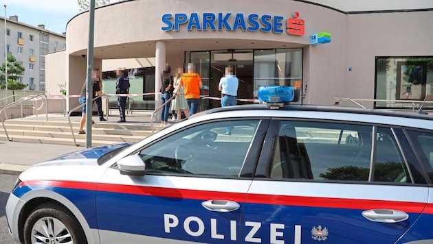 Der Polizeieinsatz nach dem Banküberfall in der Reichenau im Juli 2024. (Bild: Johanna Birbaumer)