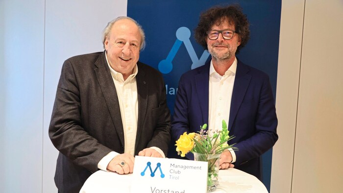 MC-Vorsitzender Helmut Lutz (links) lud Thomas Pühringer, Vorstandsdirektor bei der IKB, ein, ...