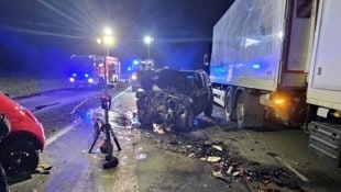 Frontalcrash auf der Packerstraße  (Bild: Feuerwehr Poggersdorf)