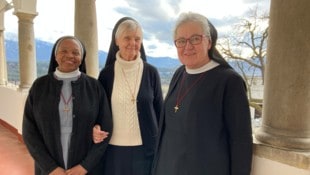 Provinzoberin Schwester Pallotti Findenig (Mitte) mit ihre Aissistentinnen Sr. Maria Luisa Wagner (re.) und Sr. Lilian Mndolwa (links). Das Trio leitet die österreichische Provinz der Kongregation. (Bild: zvg )