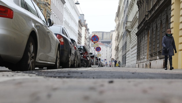 In der Wassergasse spielten sich in einer Wohnung blutige Szenen ab. (Bild: Jöchl Martin)