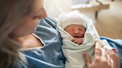 2024 kamen über 13.100 Babys in WIGEV-Kliniken zur Welt.