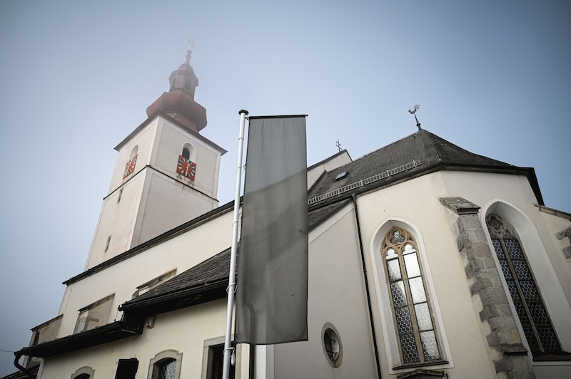 Der dramatische Unglücksfall auf der Wiese in Kirchberg/Donau hatte im Hochsommer die Pfarre erschüttert. (Bild: Wenzel Markus)