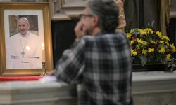 Seit fast einer Woche befindet sich Papst Franziskus im Gemelli-Krankenhaus.