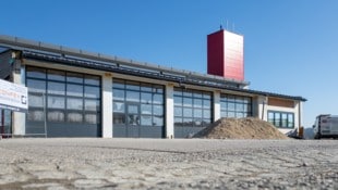 Wegen des neuen Feuerwehrautos wird in Fraham nun auch ein neues Depot errichtet. Es soll im Juni feierlich eröffnet werden. (Bild: Horst Einöder/Flashpictures)